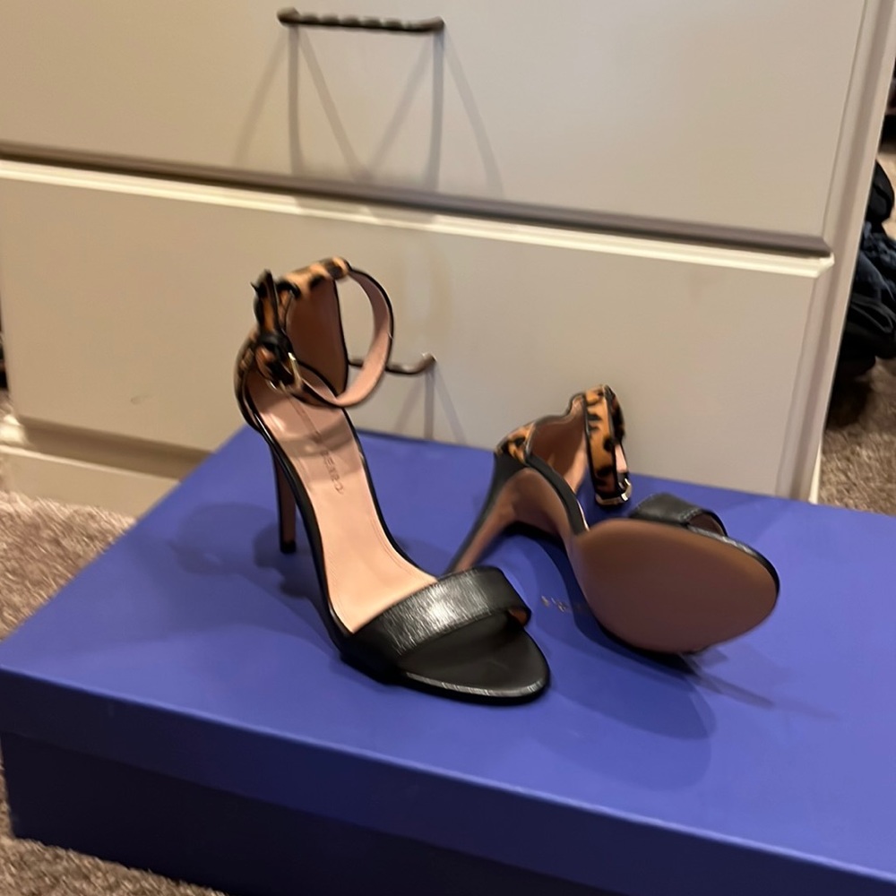 Veronica beard black and leopard sandal never been worn size 9